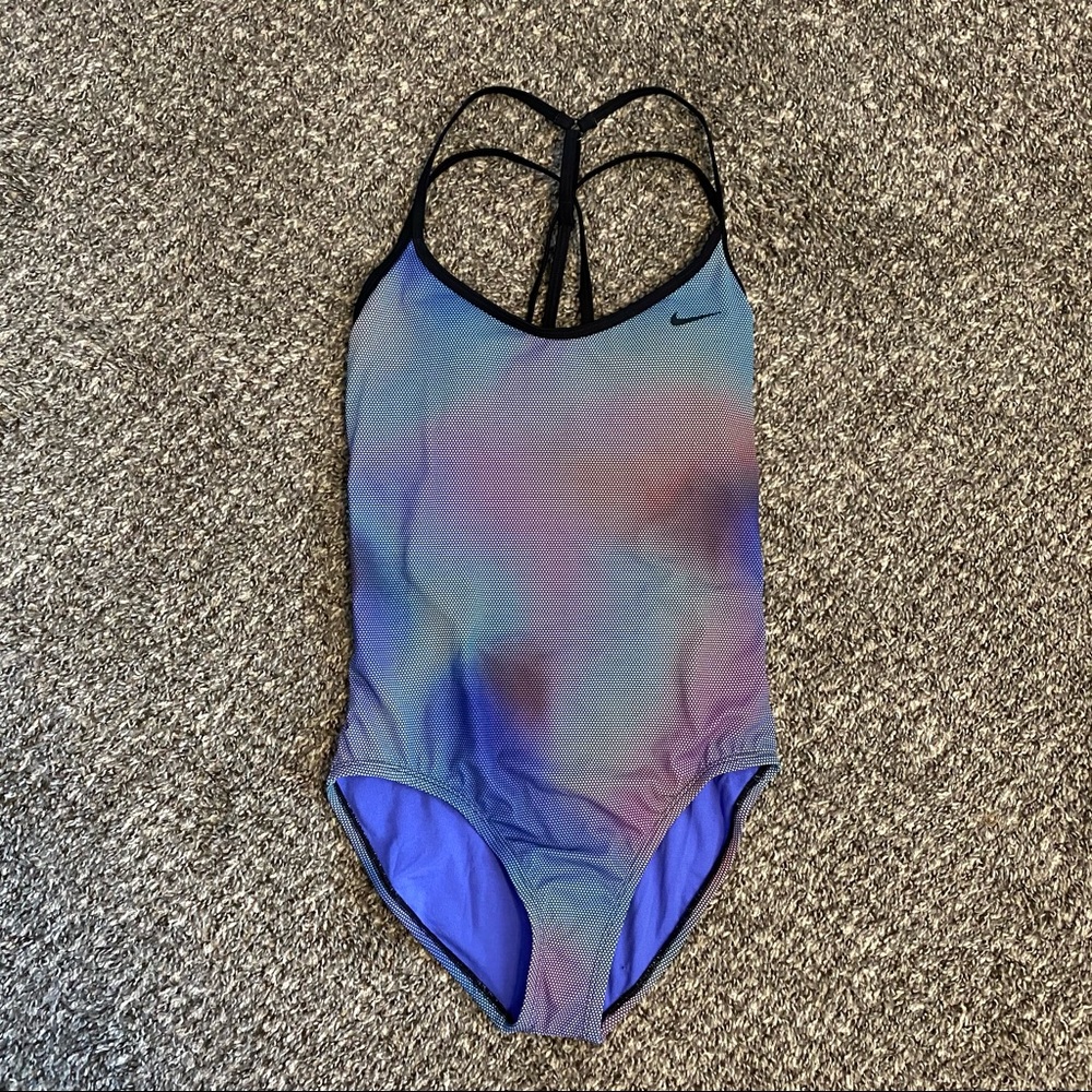 Nike women’s swim